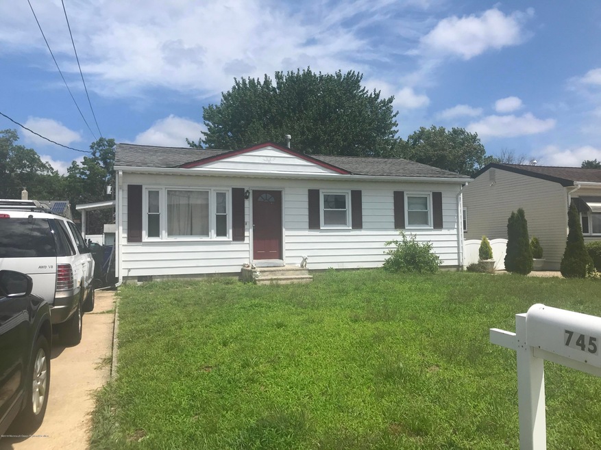 745 Tunney Point Dr, Toms River, NJ 08753 - photo 1