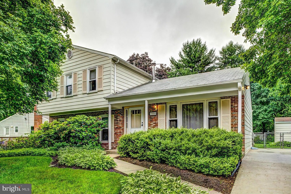 3004 Peebles Ct, Olney, MD 20832 - photo 1