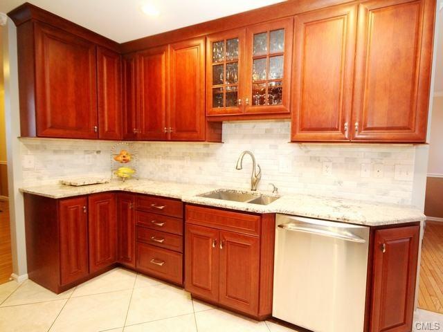 1506 Lexington Blvd unit 1506, Bethel, CT 06801 - photo 1