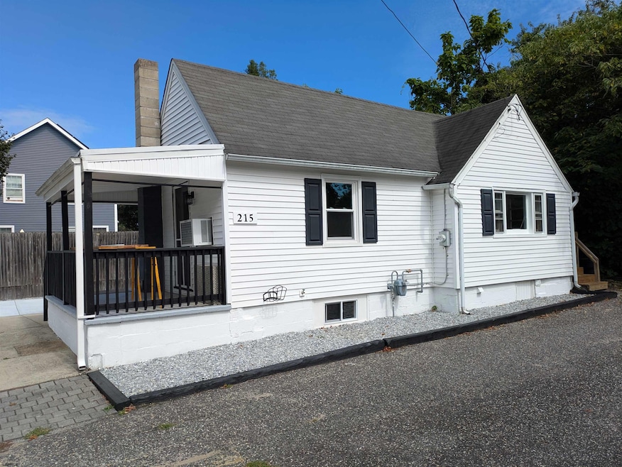 Under Contract $299,900