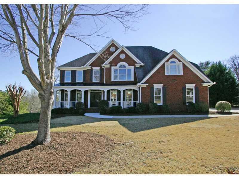 Exterior Front. Rocking Chair Front Porch, Side En