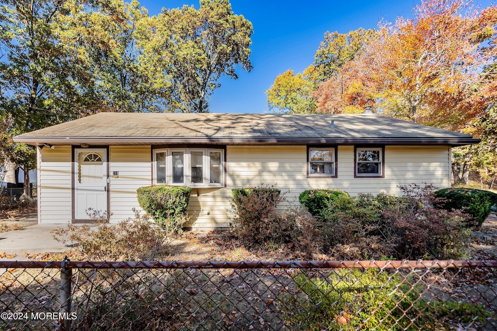 210 Pardee Blvd, Browns Mills, NJ 08015 - photo 1