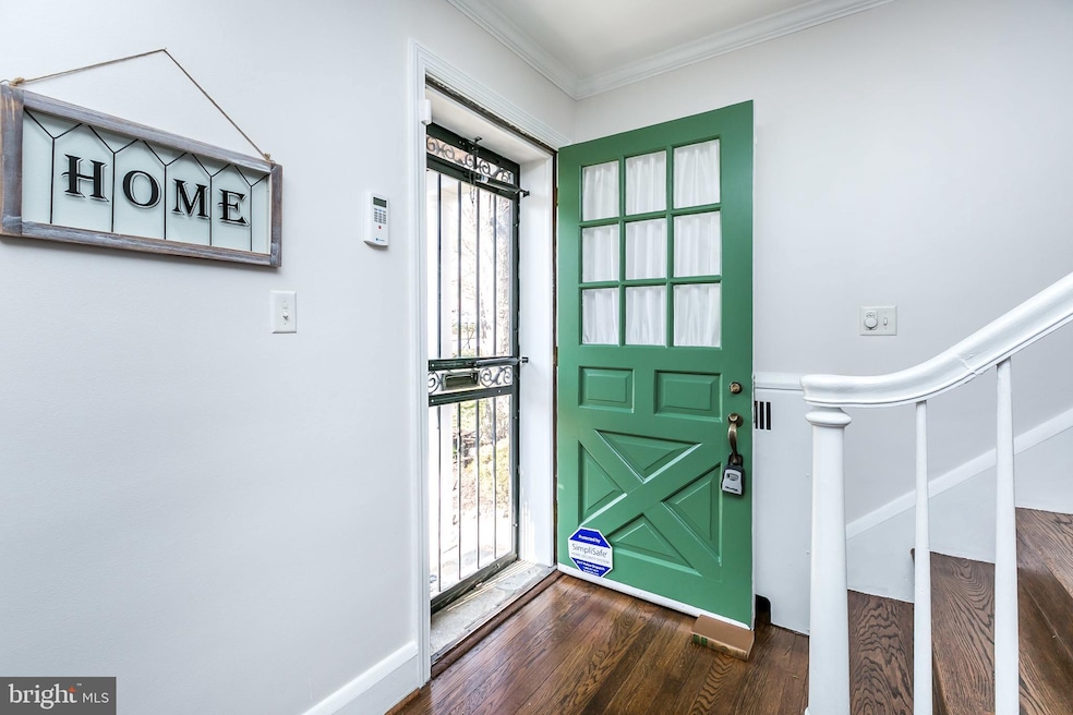 21 Holmehurst Ave, Catonsville, MD 21228 - photo 1