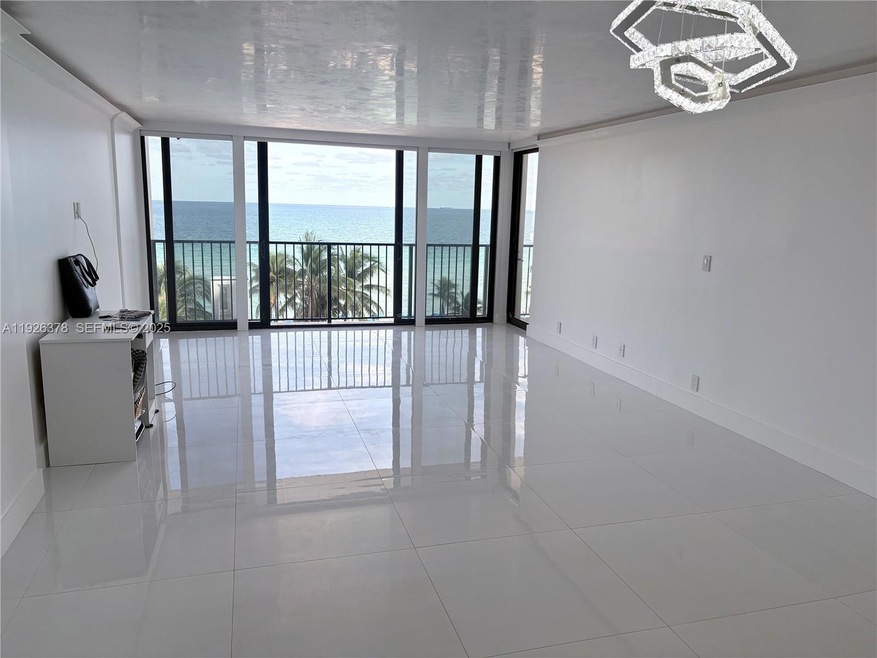 Quadomain Valencia Tower unit 601, Hollywood, FL 33019 - photo 1