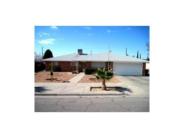 2105 Woodside Dr, El Paso, TX 79925 - photo 1