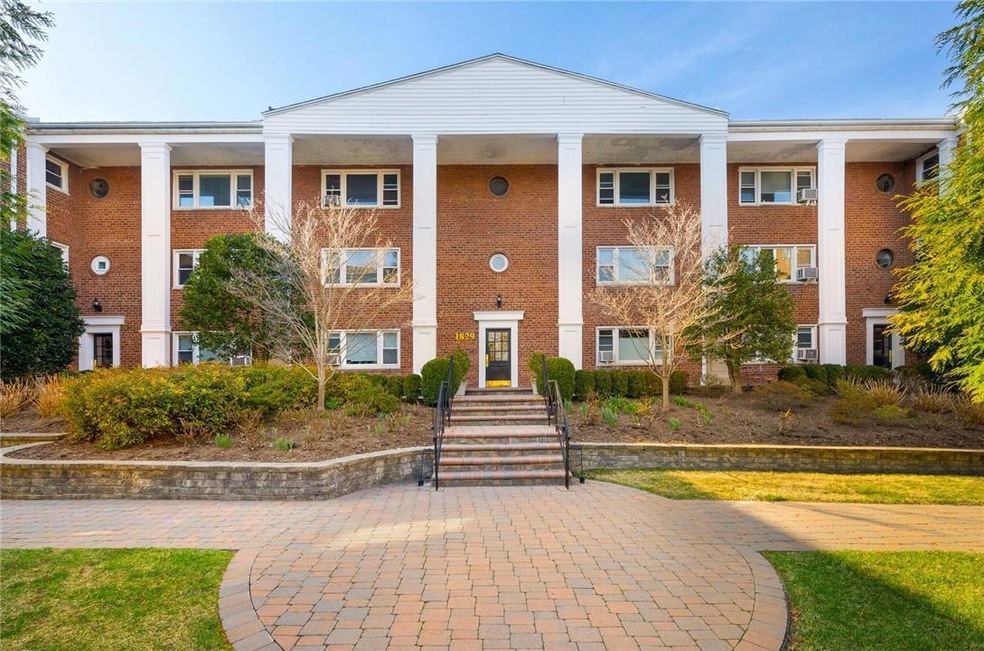 1829 Palmer Ave unit 2D, Larchmont, NY 10538 - photo 1