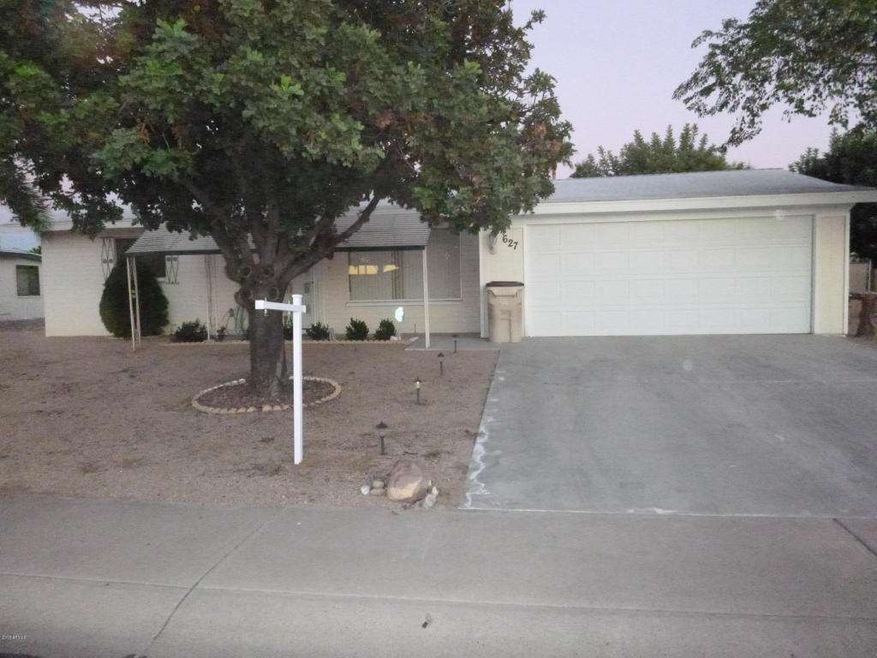 Note Two Car Garage