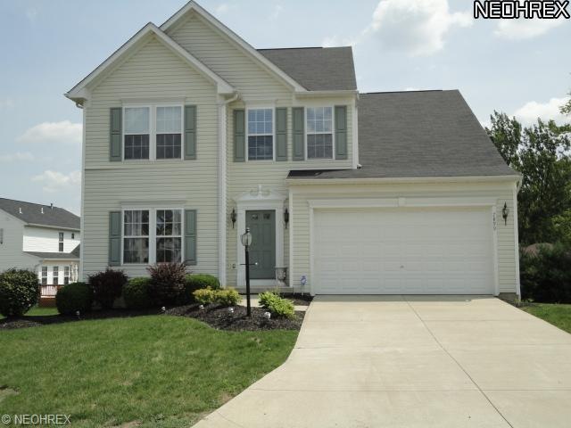 Ryan built colonial with 4 bedrooms, 2 1/2 bath - 