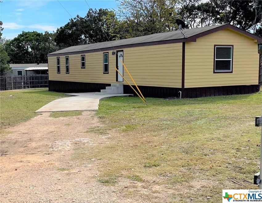 5286 Breaker Cir, Temple, TX 76502 - photo 1