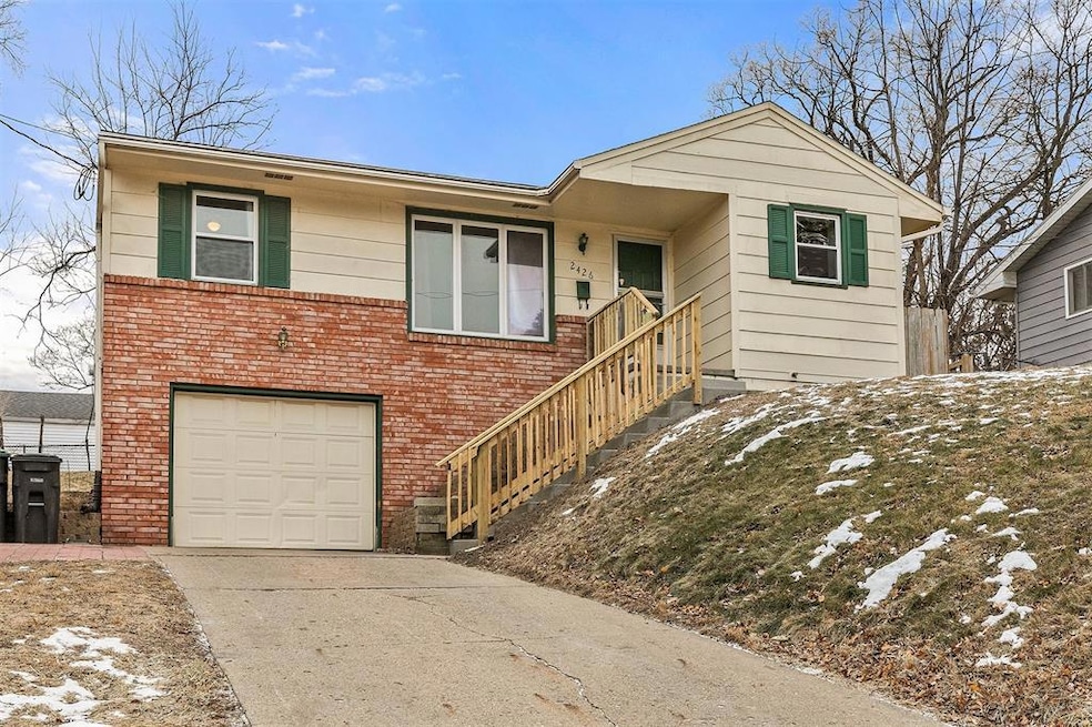 2426 Boston Ave, Des Moines, IA 50310 - photo 1