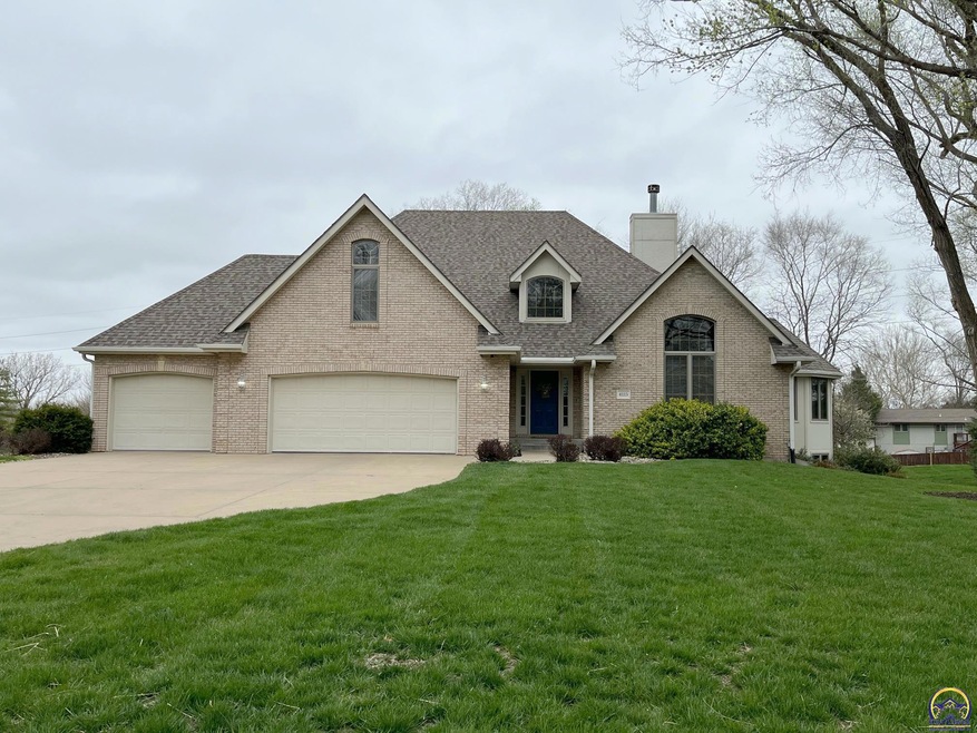 4115 SW Eagle Point Rd, Topeka, KS 66610 - photo 1