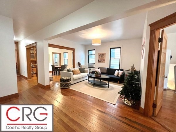 12 University Rd unit 2, Brookline, MA 02445 - photo 1