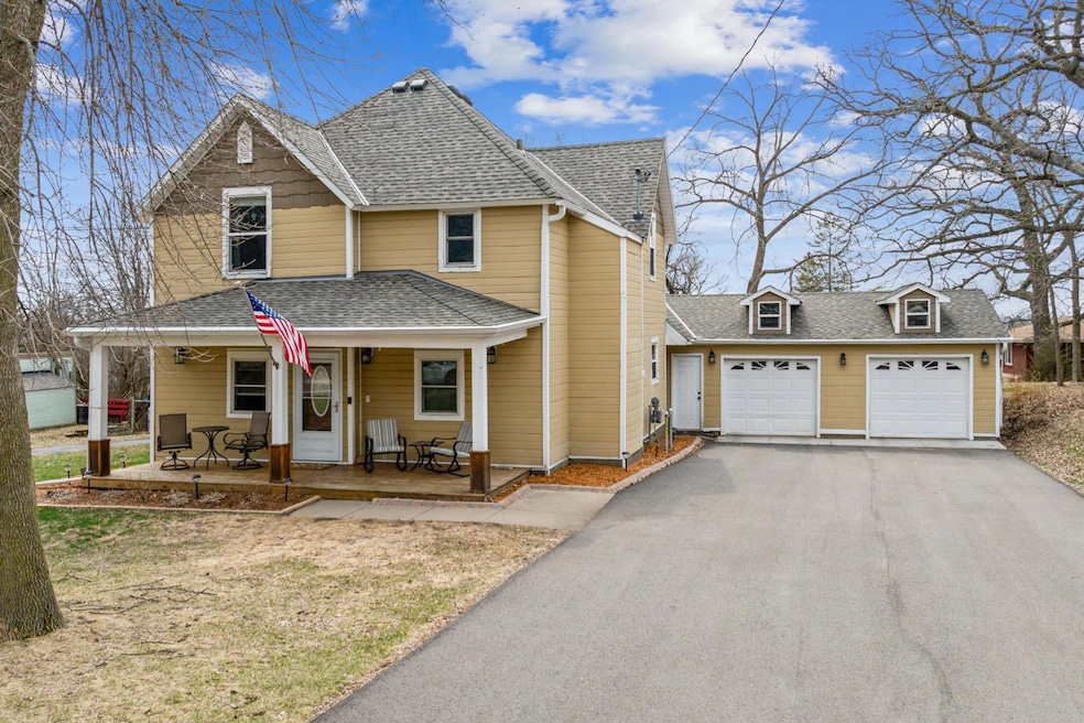 113 5th Ave S, Sauk Rapids, MN 56379 - photo 1