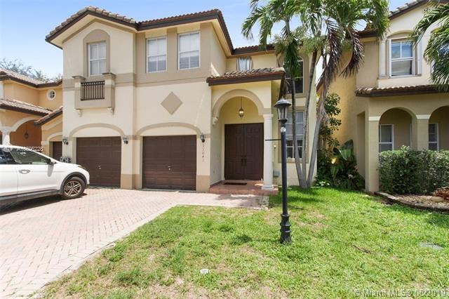 11041 NW 48th Terrace, Doral, FL 33178 - photo 1