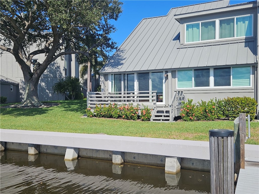 201 Spyglass Ln, Vero Beach, FL 32963 - photo 1
