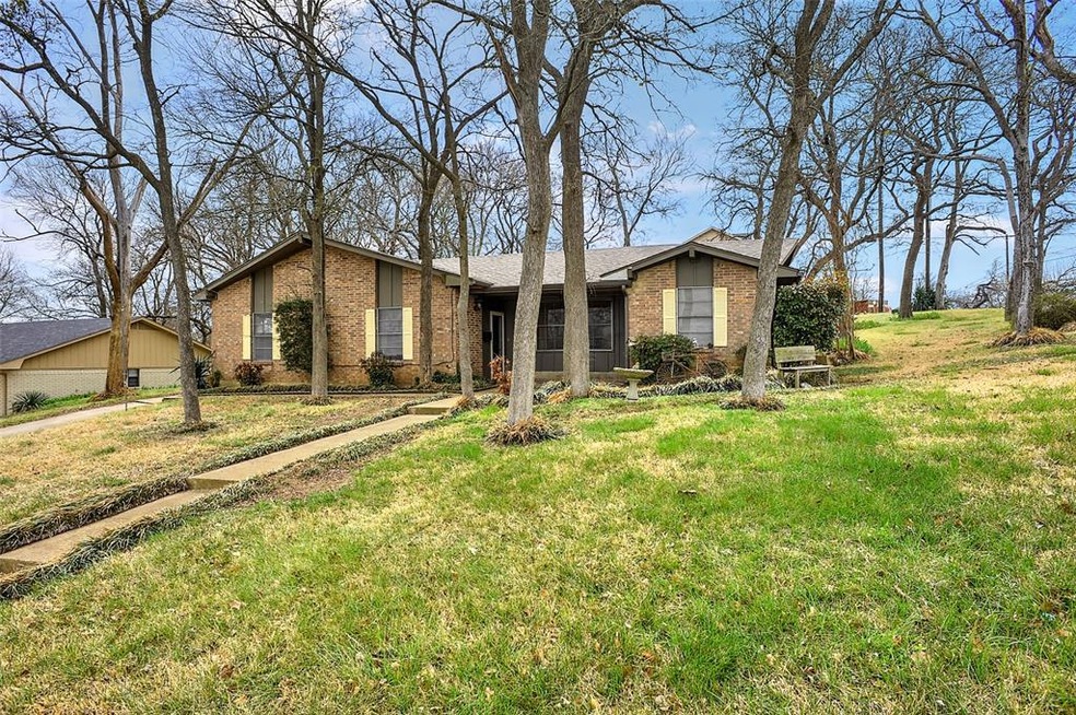 1630 W Washington St, Denison, TX 75020 - photo 1