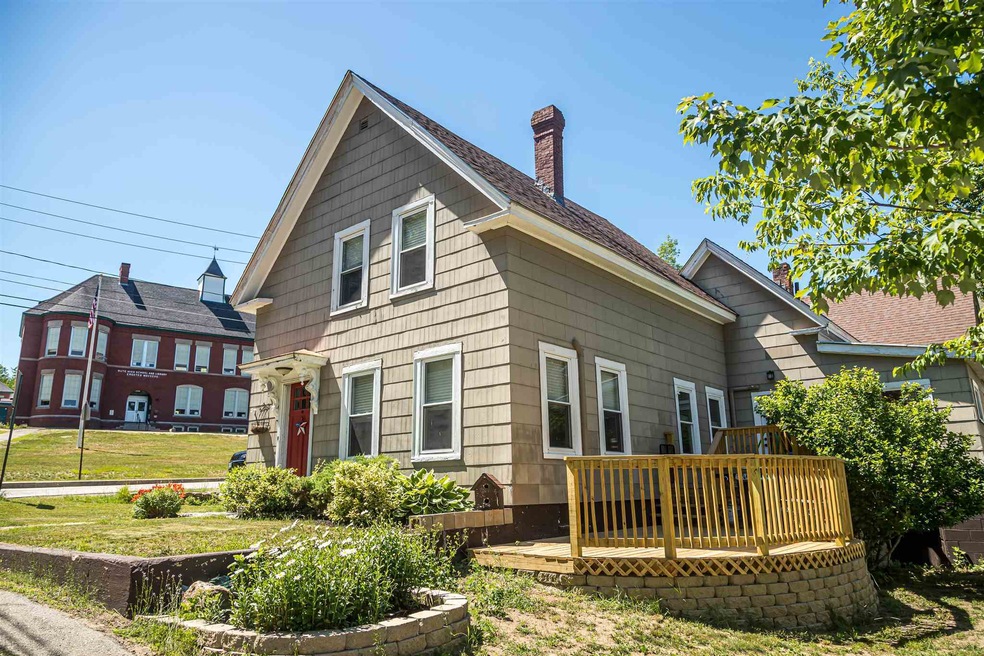 10 Elm St, Milton, NH 03851 - photo 1