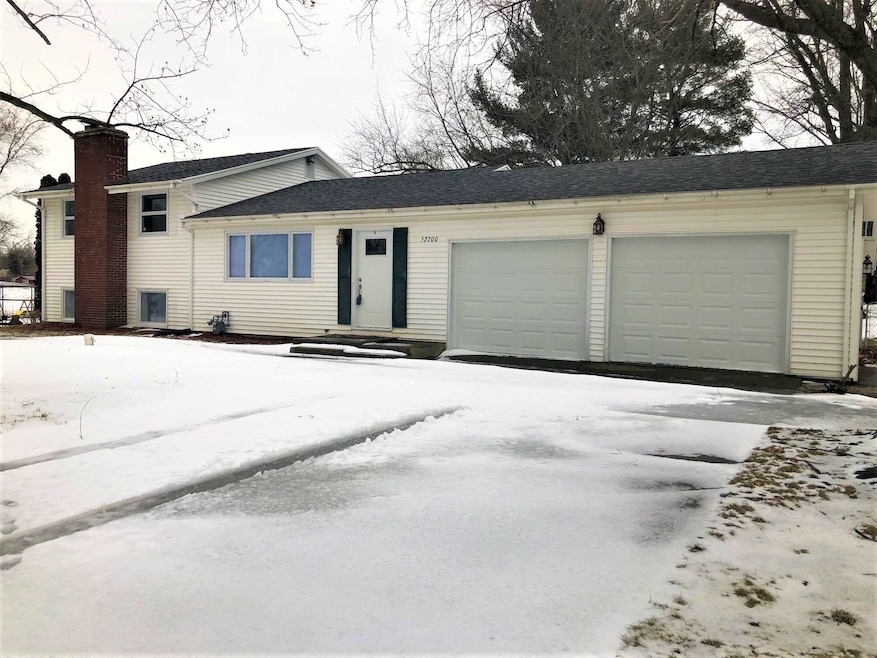 52700 Walsingham Ln, South Bend, IN 46637 - photo 1