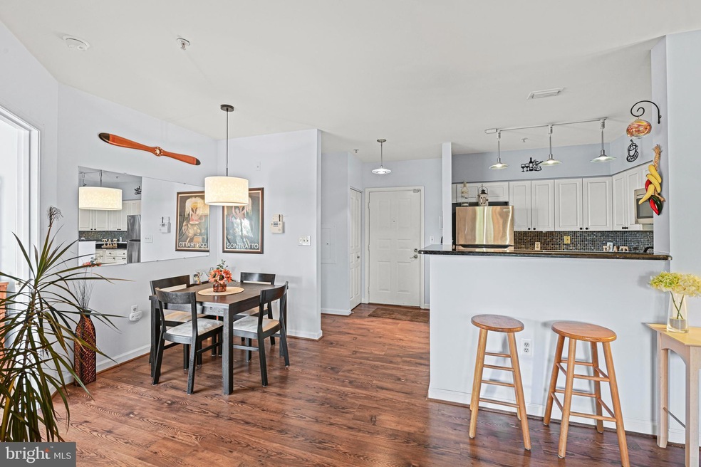 2204 Westcourt Ln unit 316, Herndon, VA 20170 - photo 1