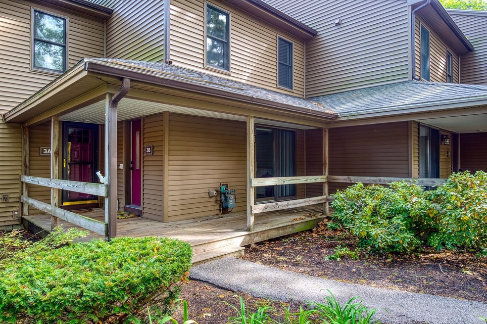 3B Bass St, Newmarket, NH 03857 - photo 1