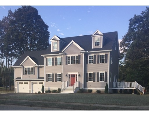 4 Fox Run Dr, Wilmington, MA 01887 - photo 1