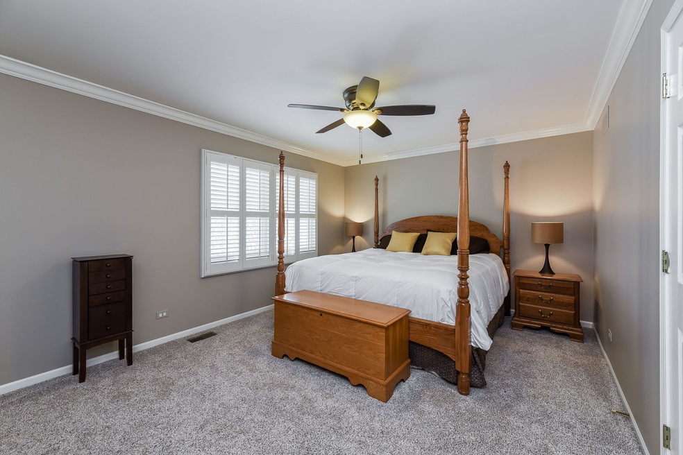 2031 Engle Rd, Naperville, IL 60564 - photo 1