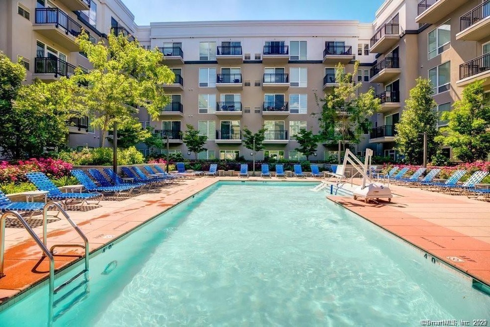 120 Towne St unit 515, Stamford, CT 06902 - photo 1