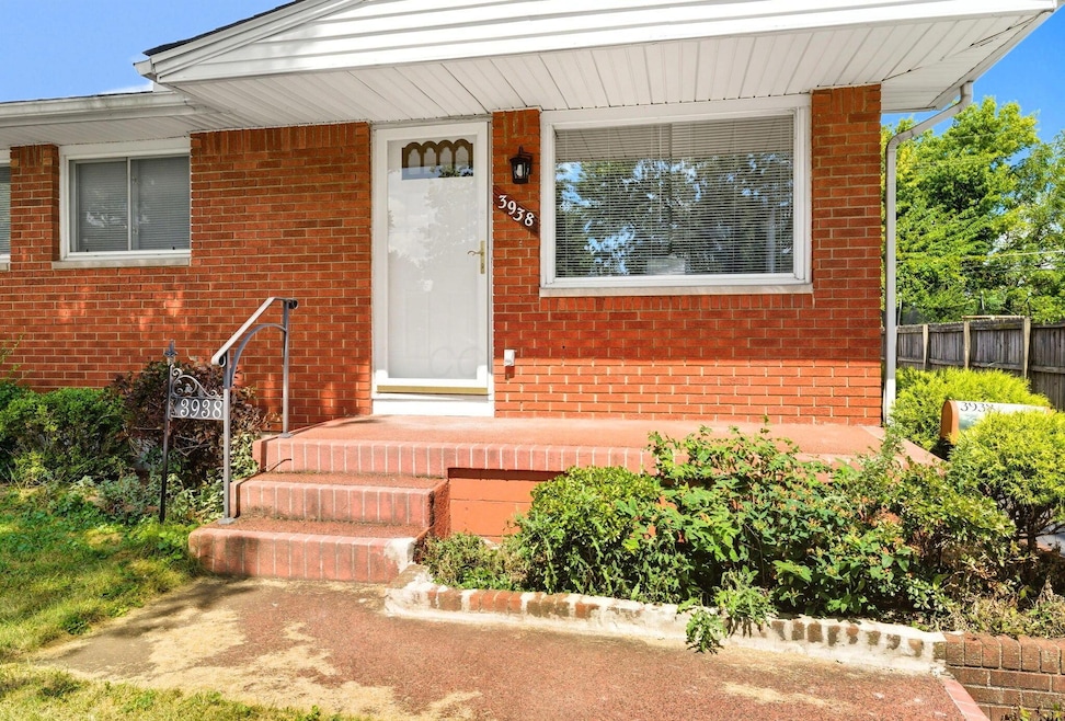 1-web-or-mls-3938-halsey-pl