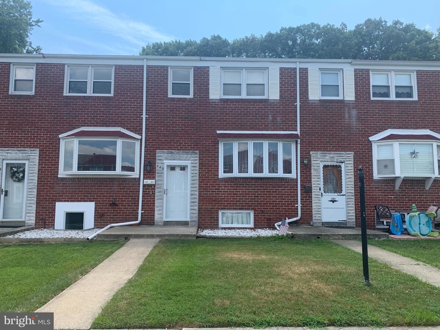 949 Circle Dr, Halethorpe, MD 21227 - photo 1