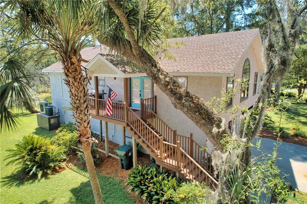 240 Peachtree St, Saint Simons Island, GA 31522 - photo 1