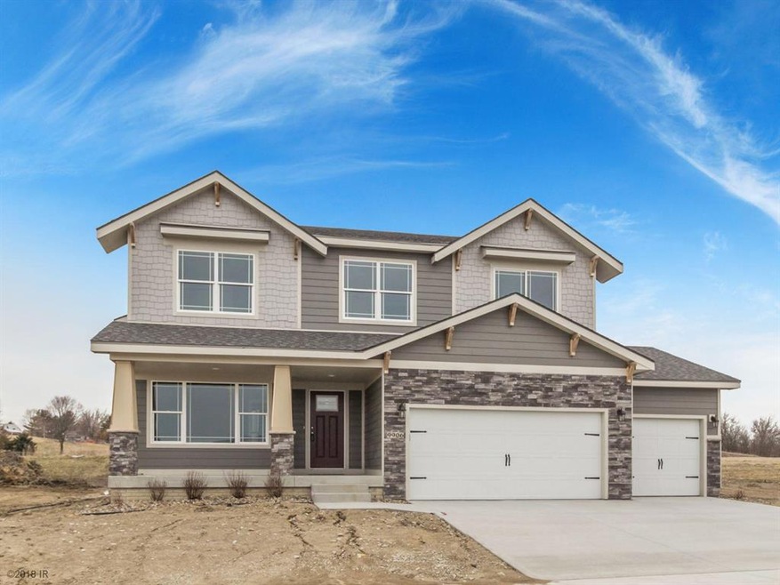 9906 Marnewood Dr, Johnston, IA 50131 - photo 1