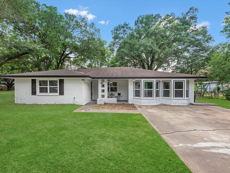 12802 Eiker Rd, Pearland, TX 77581 | MLS# 89855470