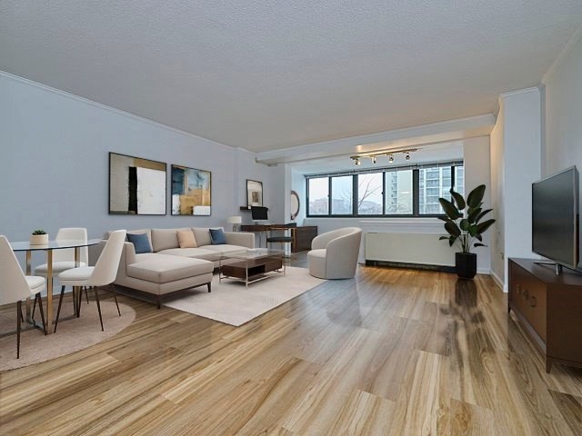 Hawthorne Place Condominium unit 6G, Boston, MA 02114 - photo 1