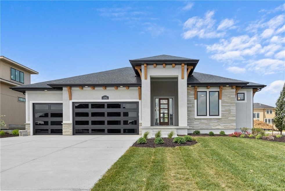 12602 W 170th Terrace, Olathe, KS 66062 - photo 1