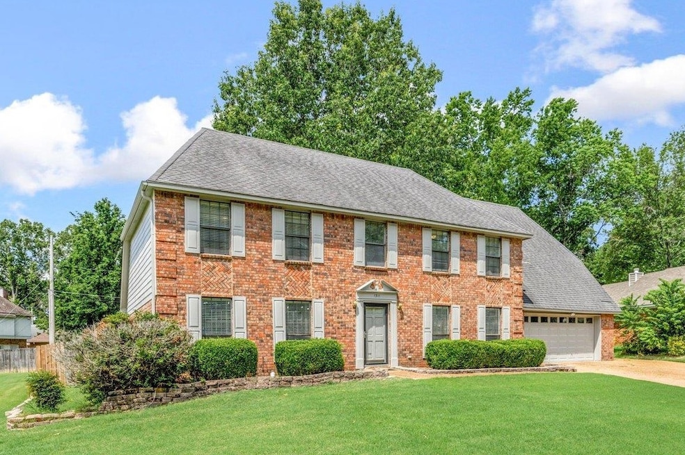 1311 Fox Trace Dr, Cordova, TN 38016 - photo 1