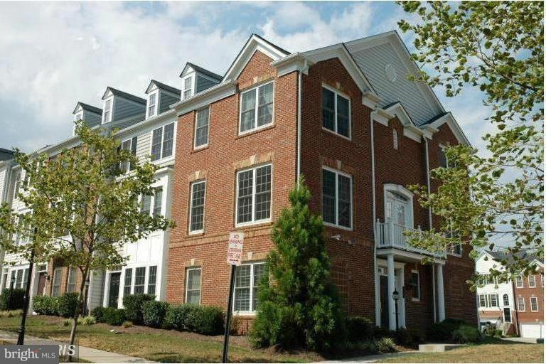 14773 Potomac Branch Dr unit 21, Woodbridge, VA 22191 - photo 1