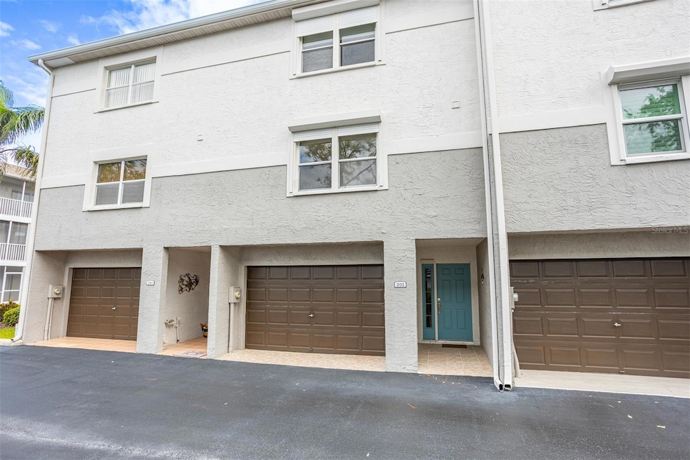 521 Pinellas Bayway S unit 202, Saint Petersburg, FL 33715 - photo 1