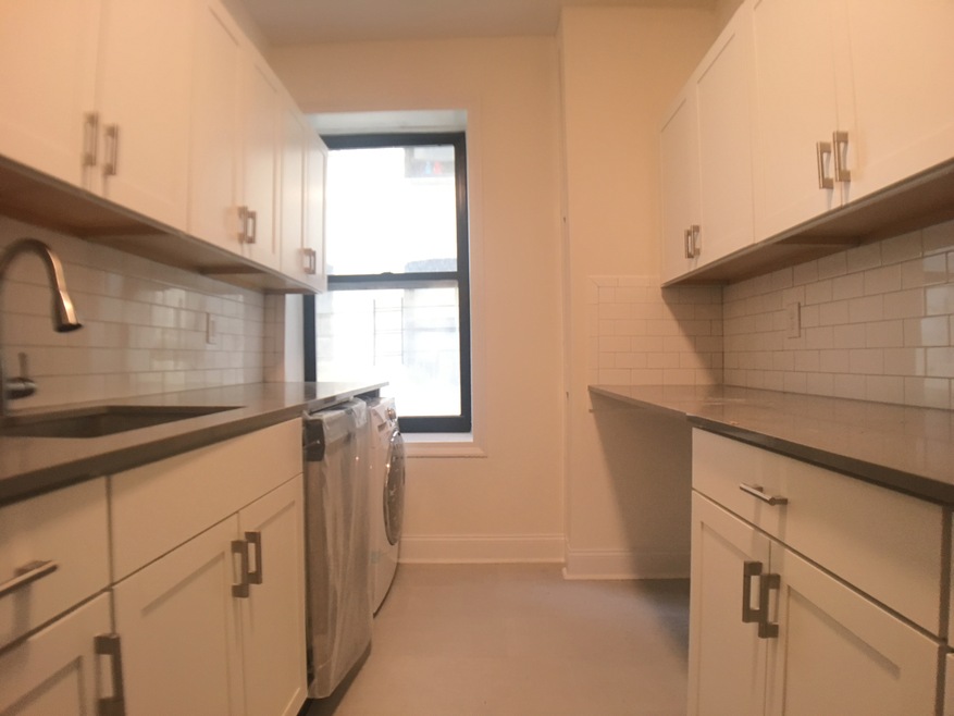 213 Bennett Ave unit 1-B, New York, NY 10040 - photo 1