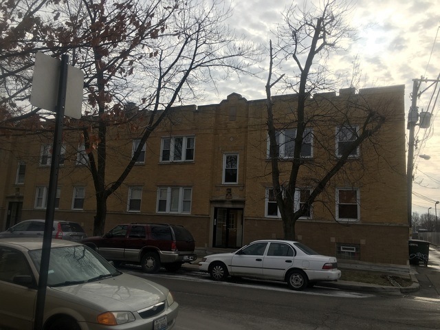 5543 W Barry Ave unit 2, Chicago, IL 60641 - photo 1