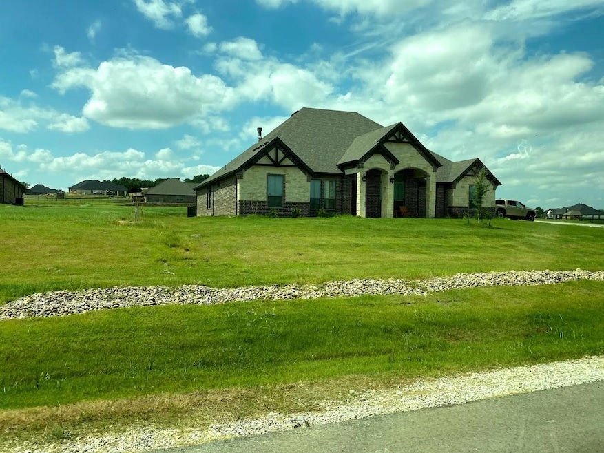 601 Lydia Ln, Granbury, TX 76049 - photo 1