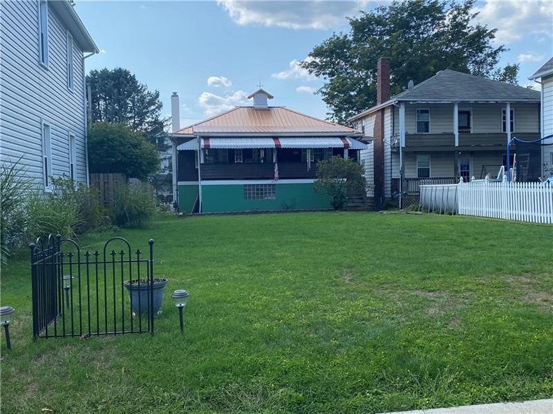 241 6th Ave, New Kensington, PA 15068 - photo 1