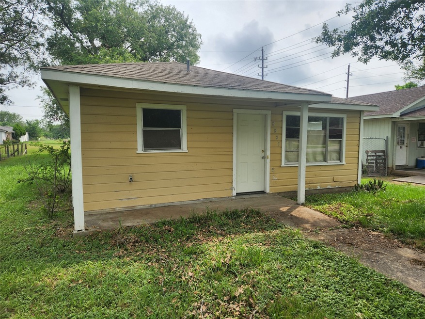 8823 Noble St, Needville, TX 77461 - photo 1