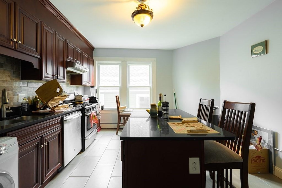 469 Cambridge St unit 2, Cambridge, MA 02141 - photo 1