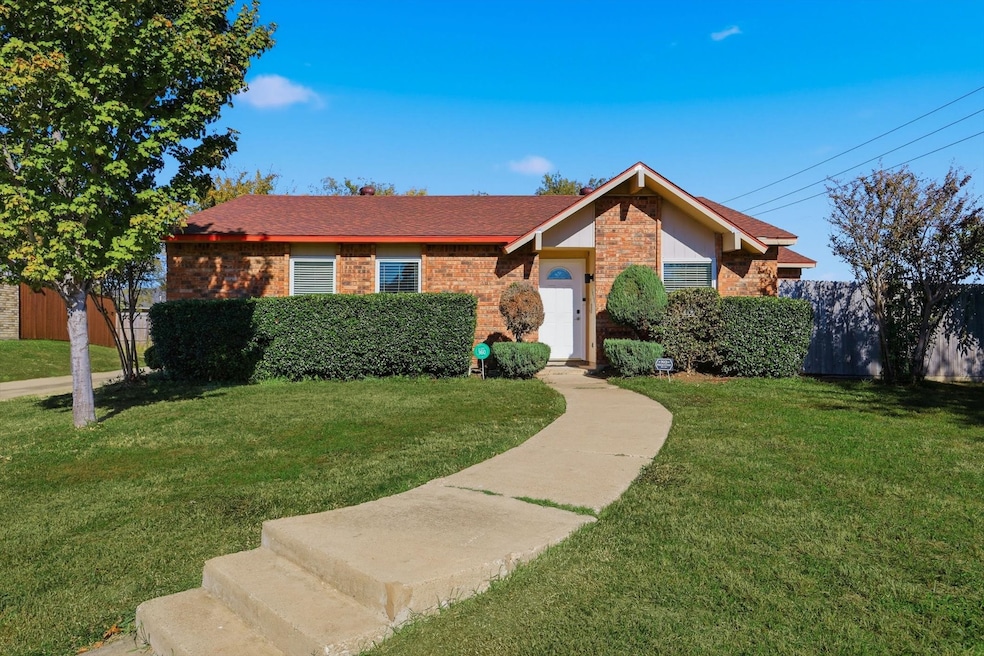 5016 Wheeler Cir, the Colony, TX 75056 - photo 1