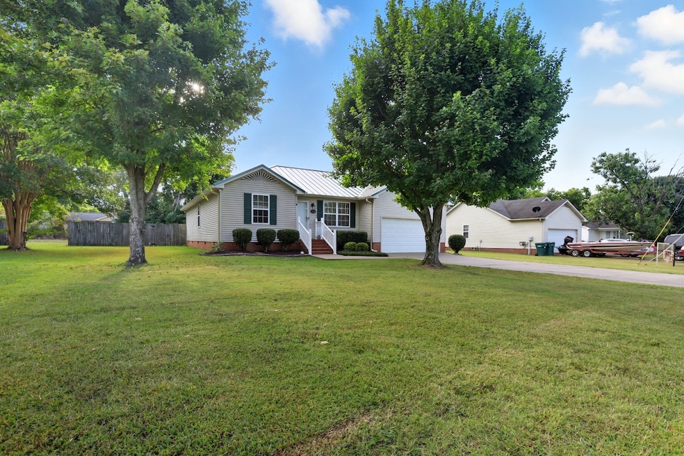 715 Fields Ln, Lebanon, TN 37087 - photo 1