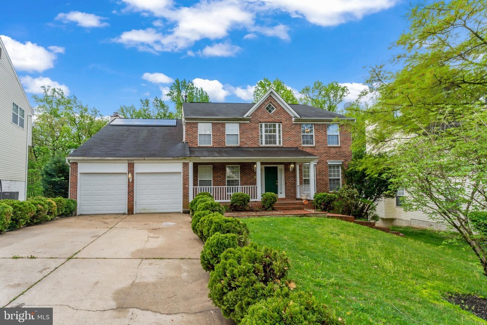 5705 Silk Tree Dr, Riverdale, MD 20737 - photo 1