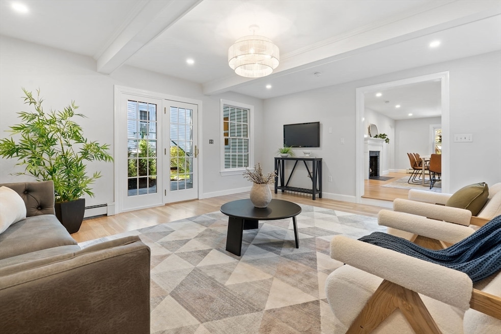 Sold $1,495,000 • Co-Listing Agent