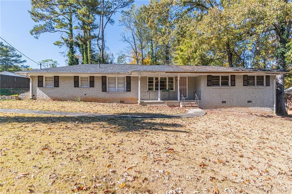 Under Contract $180,000 • Co-Listing Agent