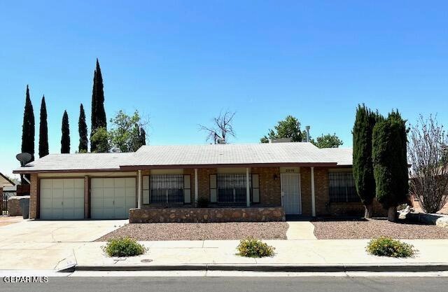 2016 Septiembre Dr, El Paso, TX 79935 - photo 1