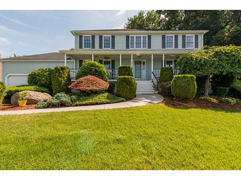 9 Windsong Rd, Cumberland, RI 02864 - photo 1